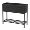 Hochbeet 80 x 30 x 80 cm aus Polyrattan und Metall Schwarz mit Ablage für Balkon und Terrasse